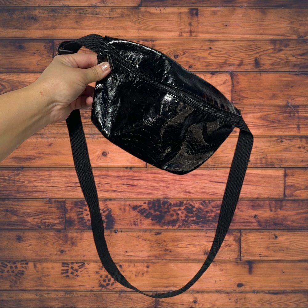5 for $25🔥Vegan Leather Black‎ Fanny Pack
